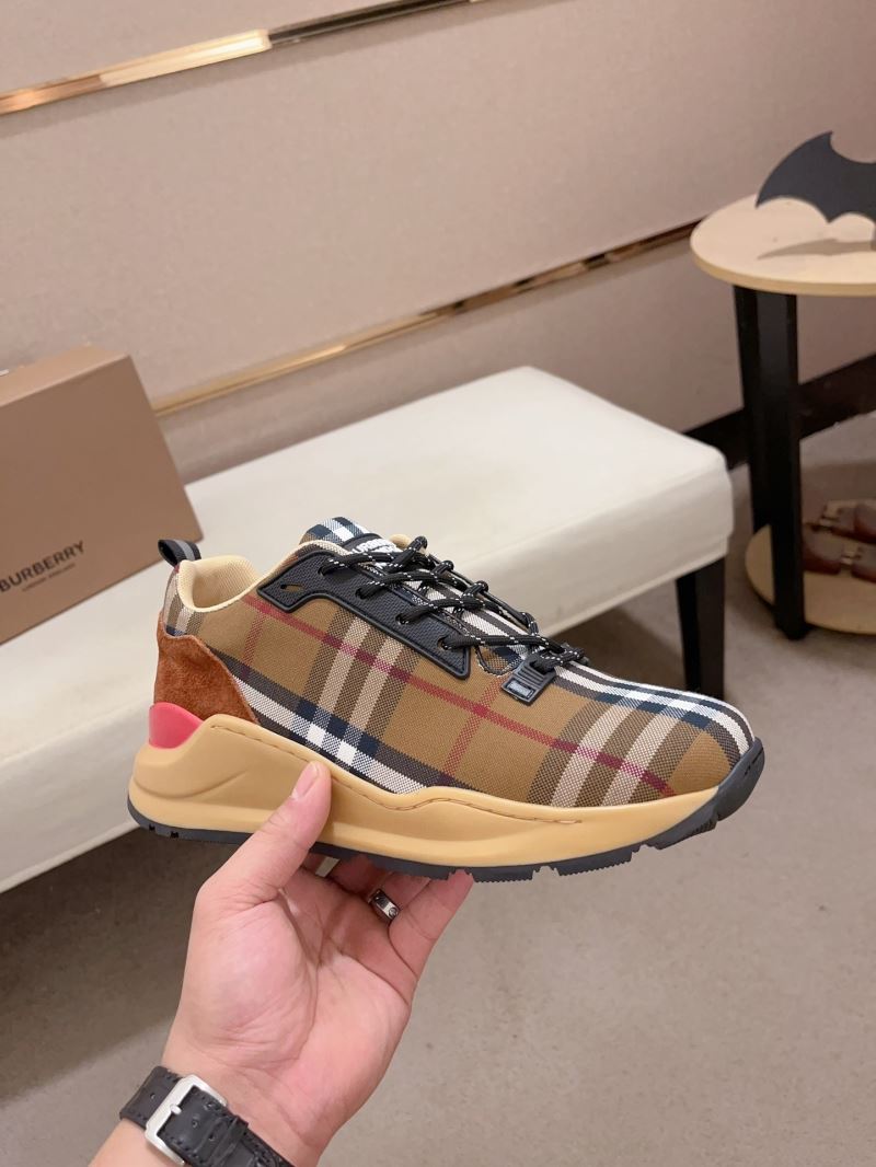 Burberry Low Shoes